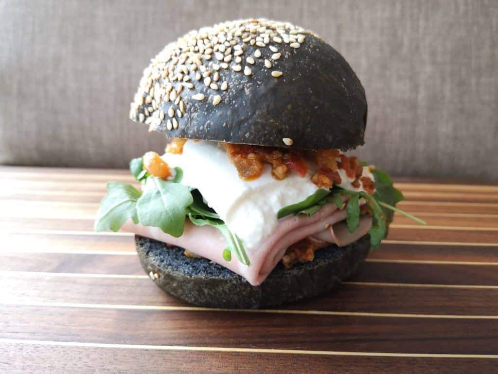meilleur_sandwich_montreal-scaled