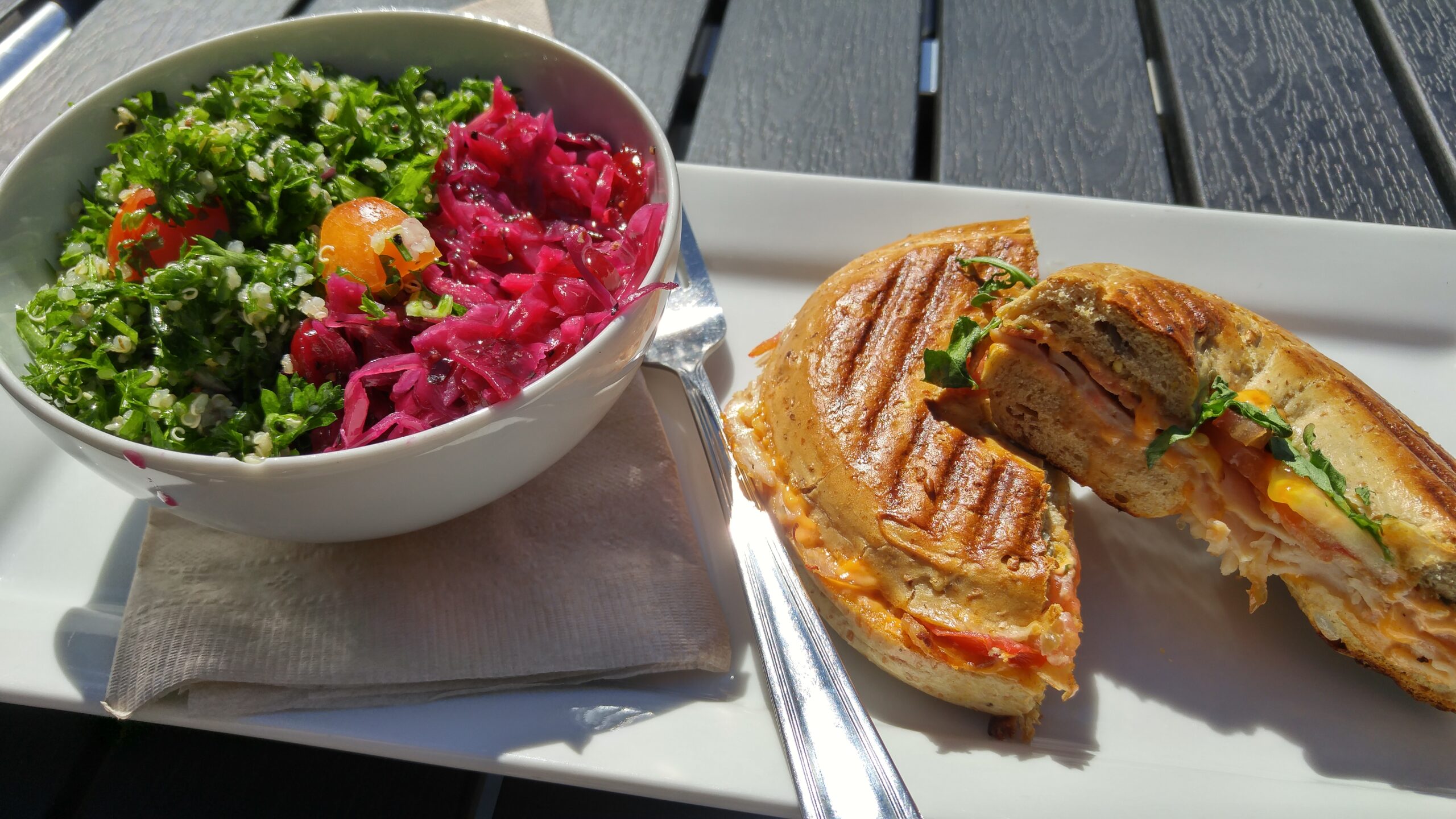 Bagel et salade - Café British - Outaouais