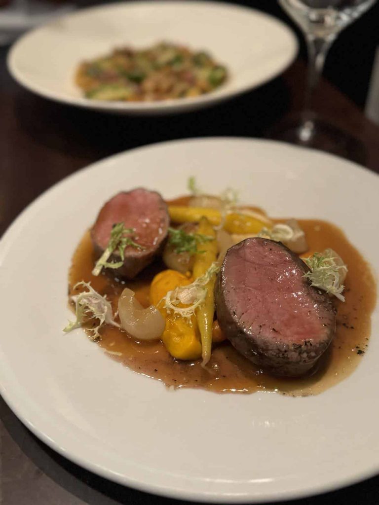 critique_restaurant_les_momes_apporter-votre-vin-montreal-veau