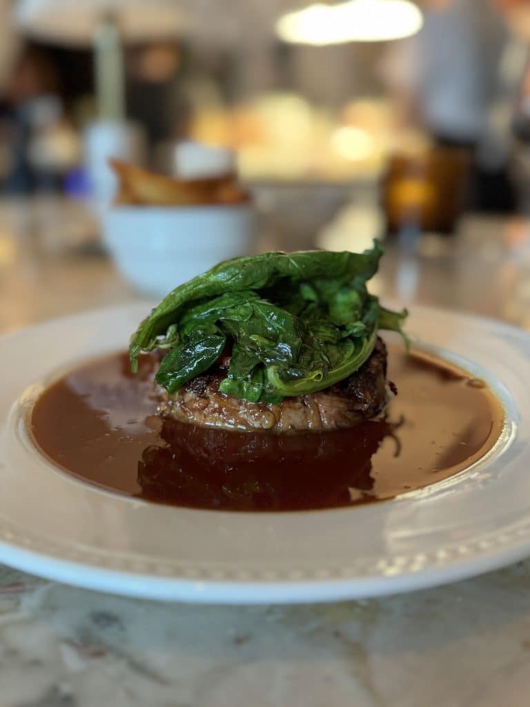agneau_restaurant_parapluie